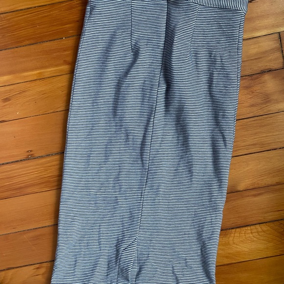 Topshop Midi Pencil Skirt - Navy Stripe - US 6 - Picture 3 of 3